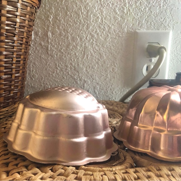 Set of Two Mini Vintage Copper Jello Molds - Picture 13 of 15